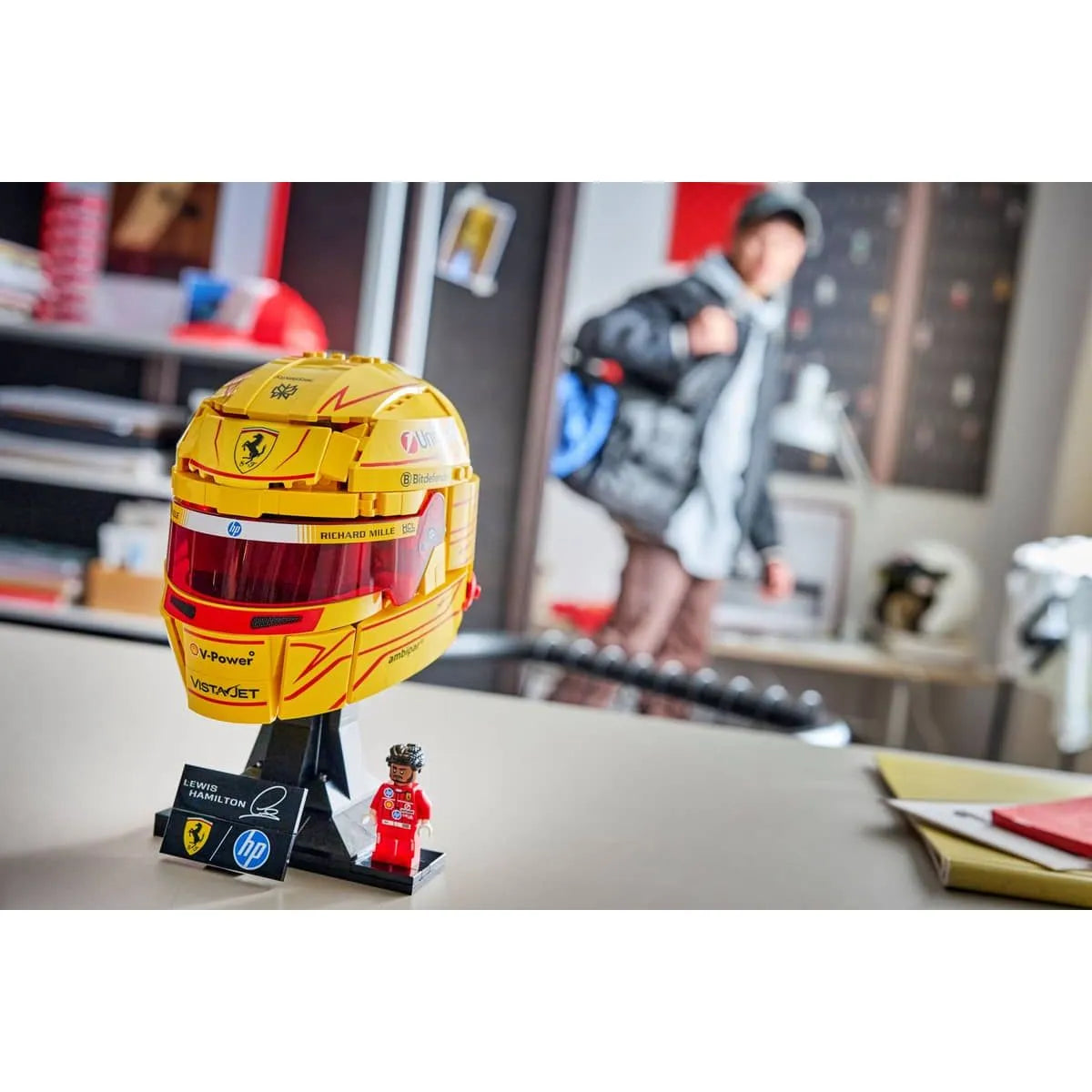 LEGO Scuderia Ferrari HP: Casco de Lewis Hamilton